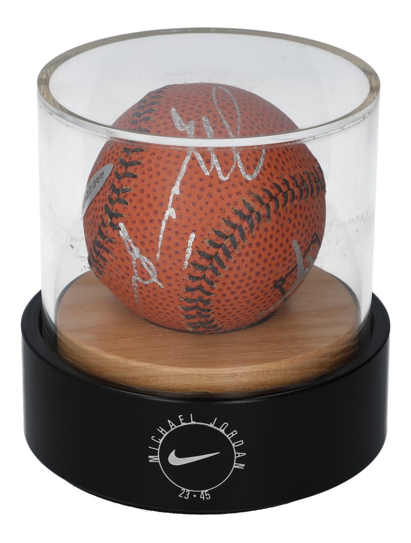 Michael Jordan Signed Nike Basketball-Baseball Limited Edition 167/1000 UDA Beckett COA: Michael Jordan Signed Nike Basketball-Baseball Limited Edition 167/1000 UDA Beckett COA This unique Nike basketball-baseball hybrid has been hand-signed by the legendary Michael Jordan, featuring an o