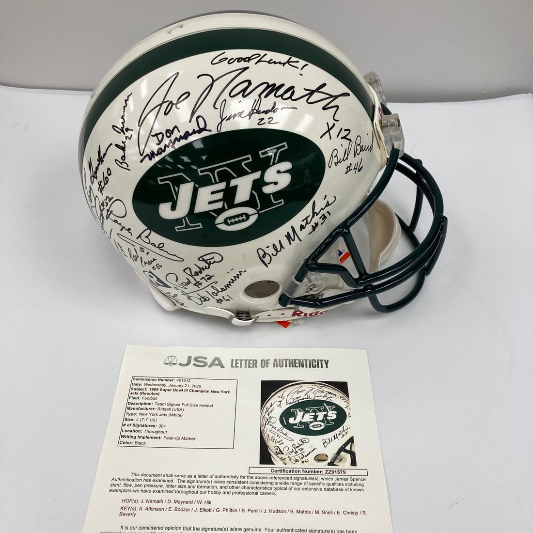 Authentic 1969 Jets Helmet with 30 Team Signatures JSA LOA: Authentic 1969 Jets Helmet with 30 Team Signatures JSA LOA This authentic full-size 1969 New York Jets football helmet is signed by over 30 members of the legendary 1968 Super Bowl championship team. 
