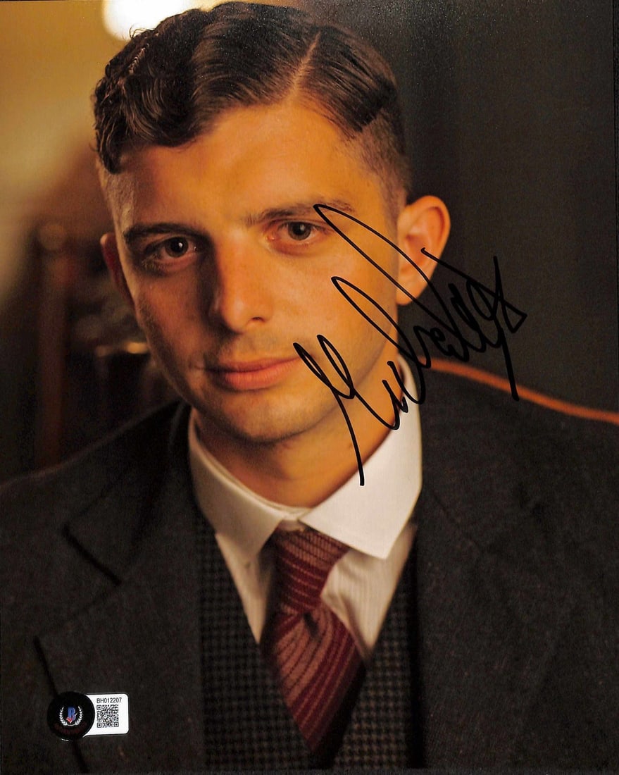 Michael C. Fox Signed 8x10 Downton Abbey Photo Beckett Certified: Michael C. Fox Signed 8x10 Downton Abbey Photo Beckett Certified This is an original signed 8x10 photograph of Michael C. Fox as "Andrew Parker" from the acclaimed TV series Downton Abbey. The photogr