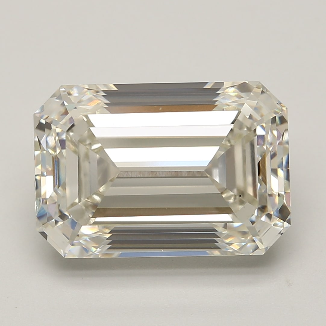 Loose Diamond - EMERALD 10.5ct H VS1: Loose Diamond - EMERALD 10.5ct H VS1 Source: This is a real non-mined Diamond that has been grown in a lab Shape: EMERALD Carats: 10.5 Color: H Clarity: VS1 Certification: IGI Condition: Pre-Owned Add