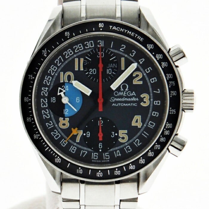 OMEGA Speedmaster Mark 40 automatic chronograph wristwatch 3520.53: OMEGA Speedmaster Mark 40 automatic chronograph wristwatch 3520.53 This is a pre-owned OMEGA Speedmaster Mark 40 wristwatch, model 3520.53, featuring automatic winding and a triple calendar chronograp