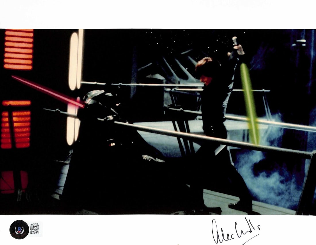 Alec Mills Autographed 8x10 Photo Star Wars Return of the Jedi Beckett Authenticated: Alec Mills Autographed 8x10 Photo Star Wars Return of the Jedi Beckett Authenticated This is an autographed 8x10 photograph signed by Alec Mills, the operating cameraman for Star Wars: Return of the J