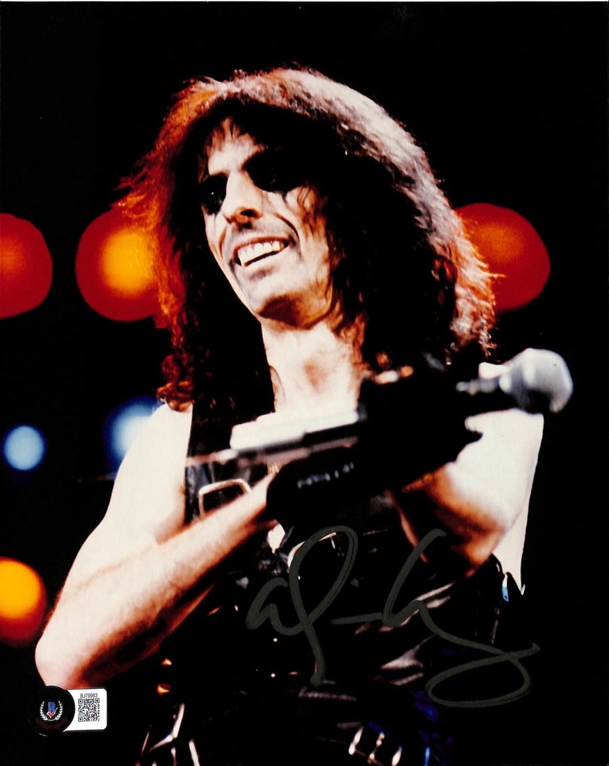 Alice Cooper Signed 8x10 Photo Beckett Authenticated Rock Icon: Alice Cooper Signed 8x10 Photo Beckett Authenticated Rock Icon This striking 8x10 inch photograph features a vivid capture of Alice Cooper, the legendary shock rock pioneer, mid-performance in his ico