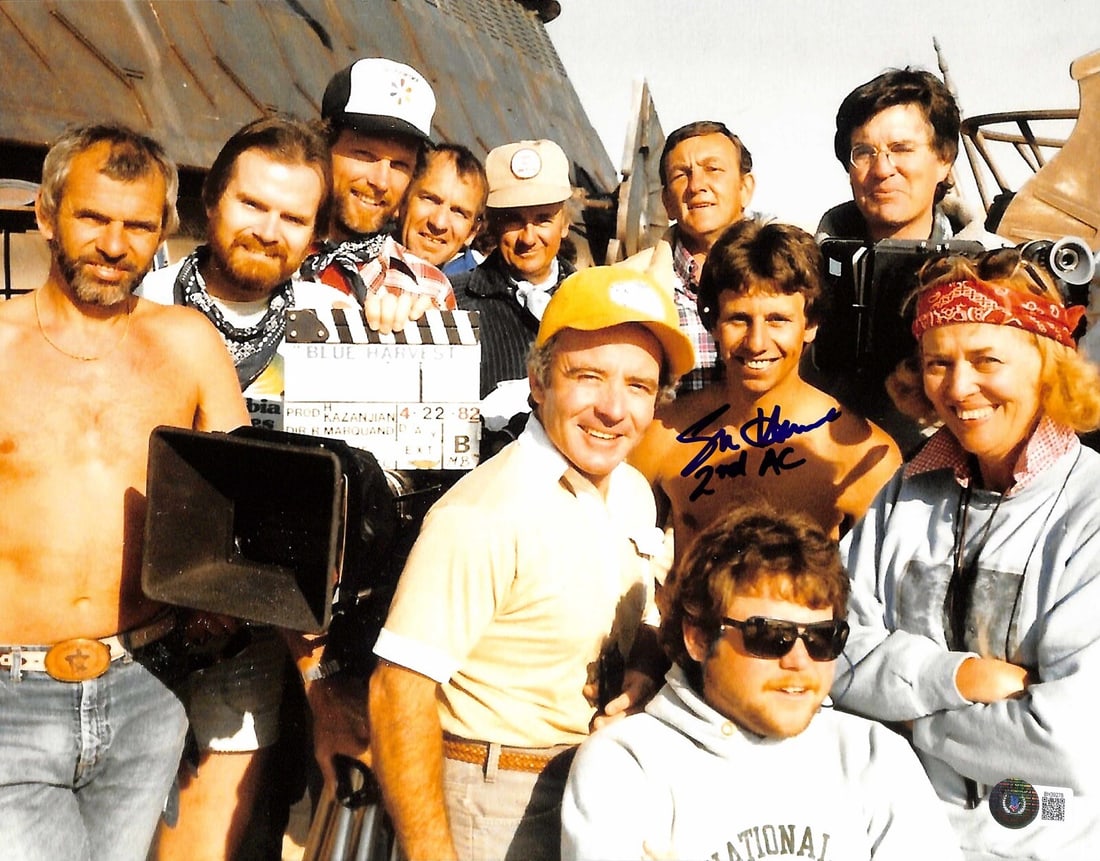 11x14 Signed Photo by Simon Hume Assistant Cameraman Star Wars ROTJ Beckett Authenticated: 11x14 Signed Photo by Simon Hume Assistant Cameraman Star Wars ROTJ Beckett Authenticated This 11x14 photograph is signed by Simon Hume, who served as an assistant cameraman during the principal photo