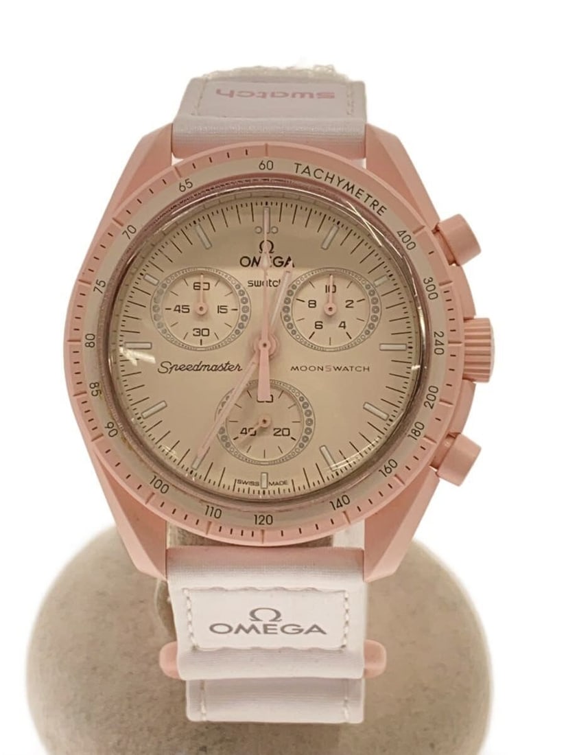 Omega x Swatch Mission to Venus Women's Quartz Wristwatch: Omega x Swatch Mission to Venus Women's Quartz Wristwatch This OMEGAxSWATCH Mission to Venus quartz wristwatch is designed for women and features a cream-colored case and dial. The watch is slightly u