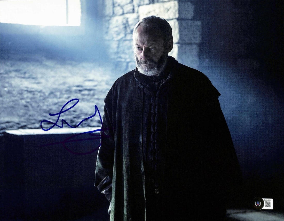 Liam Cunningham Davos Seaworth Signed 11x14 Photo Beckett Certified: Liam Cunningham Davos Seaworth Signed 11x14 Photo Beckett Certified This autographed 11x14 photograph features Liam Cunningham, renowned for his role as "Davos Seaworth" in the iconic TV series Game o