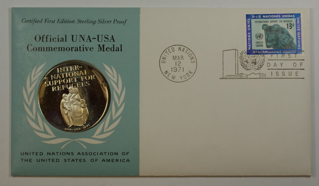 Franklin Mint 1971 Refugee Support Silver Proof Medal (1 of 4)
