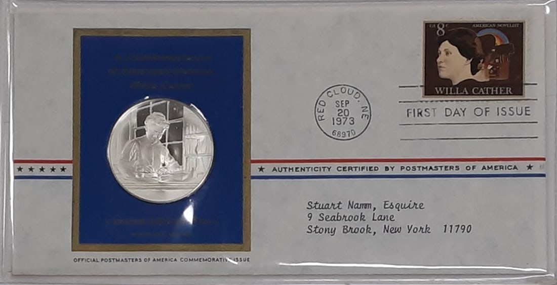 Willa Cather 1973 Silver Commemorative Medal Postmasters of America: Willa Cather 1973 Silver Commemorative Medal Postmasters of America This 1973 Postmasters of America commemorative silver medal was struck by the Franklin Mint to honor the American novelist Willa Cat