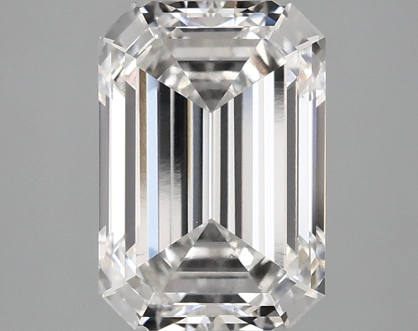 Loose Diamond - EMERALD 2.92ct F VS2: Loose Diamond - EMERALD 2.92ct F VS2 Source: This is a real non-mined Diamond that has been grown in a lab Shape: EMERALD Carats: 2.92 Color: F Clarity: VS2 Certification: IGI Condition: Pre-Owned Add