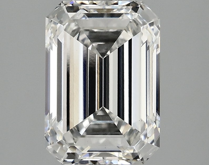 Loose Diamond - EMERALD 2.49ct E VS1: Loose Diamond - EMERALD 2.49ct E VS1 Source: This is a real non-mined Diamond that has been grown in a lab Shape: EMERALD Carats: 2.49 Color: E Clarity: VS1 Certification: IGI Condition: Pre-Owned Add