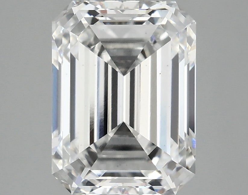 Loose Diamond - EMERALD 3.03ct E VS2: Loose Diamond - EMERALD 3.03ct E VS2 Source: This is a real non-mined Diamond that has been grown in a lab Shape: EMERALD Carats: 3.03 Color: E Clarity: VS2 Certification: IGI Condition: Pre-Owned Add