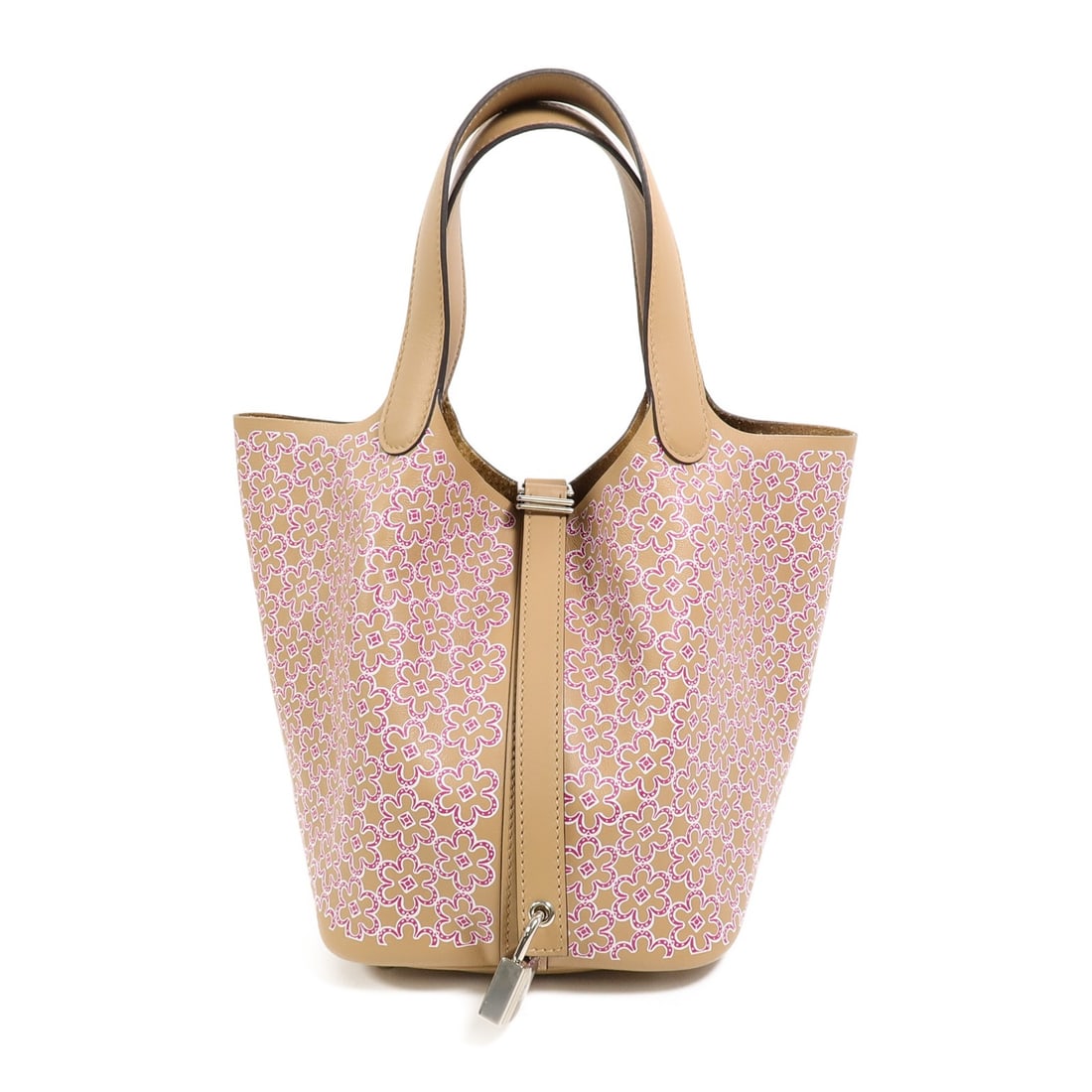 Hermes Picotin 18 Chai Brown Calfskin Tote Bag: Hermes Picotin 18 Chai Brown Calfskin Tote Bag This Hermes Picotin 18 Luck Daisy tote bag is crafted from high-quality Veau Swift calfskin leather in a rich brown shade. Featuring palladium hardware, 