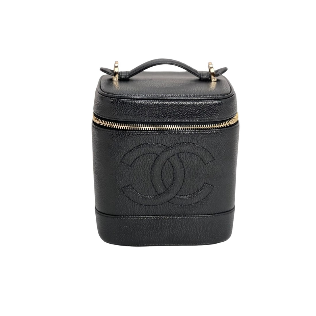 Chanel Vanity Cosmetic Case Black Caviar Leather Gold Hardware: Chanel Vanity Cosmetic Case Black Caviar Leather Gold Hardware This Chanel Vanity Cosmetic Case is a stunning accessory crafted from luxurious black caviar leather. Its trapezoidal shape and sophistic