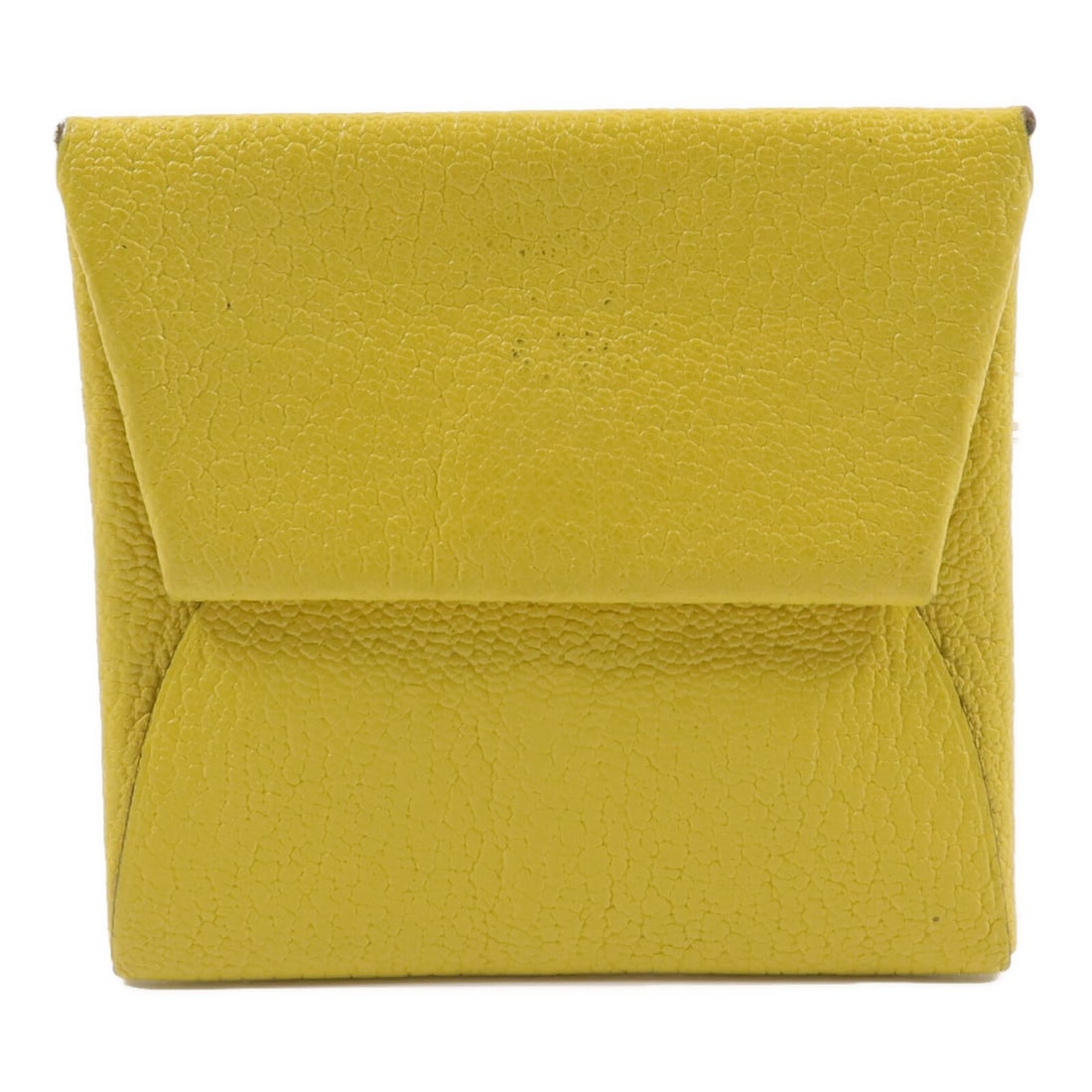 Hermes Bastia Chevre Leather Yellow Coin Purse: Hermes Bastia Chevre Leather Yellow Coin Purse This Hermes Bastia coin purse is crafted from chevre (goat) leather in a vibrant yellow shade. Designed for unisex use, it features a compact and practic