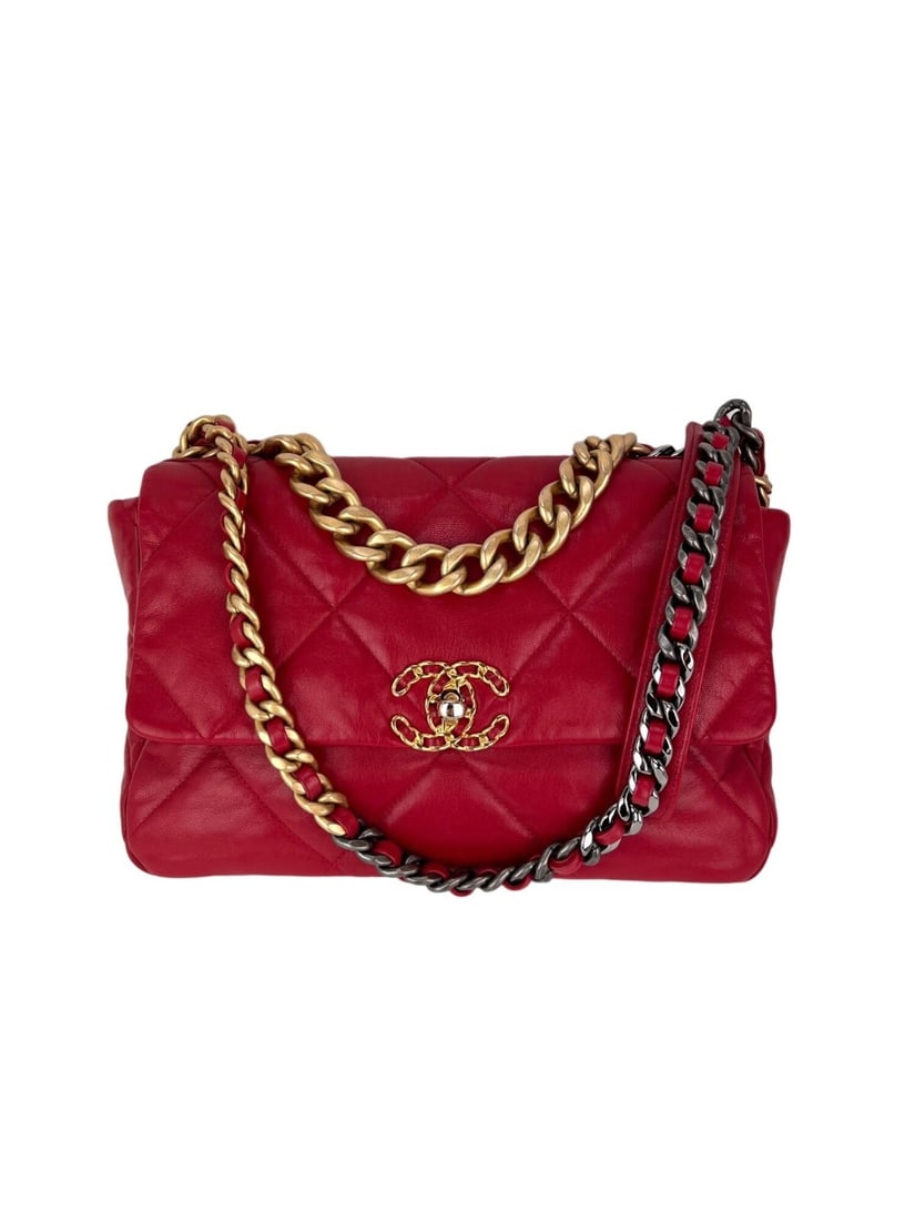Chanel 19 Large Quilted Goatskin Red Flap Bag with Gold Hardware: Chanel 19 Large Quilted Goatskin Red Flap Bag with Gold Hardware Introducing the Chanel 19 Large Quilted Goatskin Flap Bag, a stunning accessory that combines elegance with functionality. This exquisi