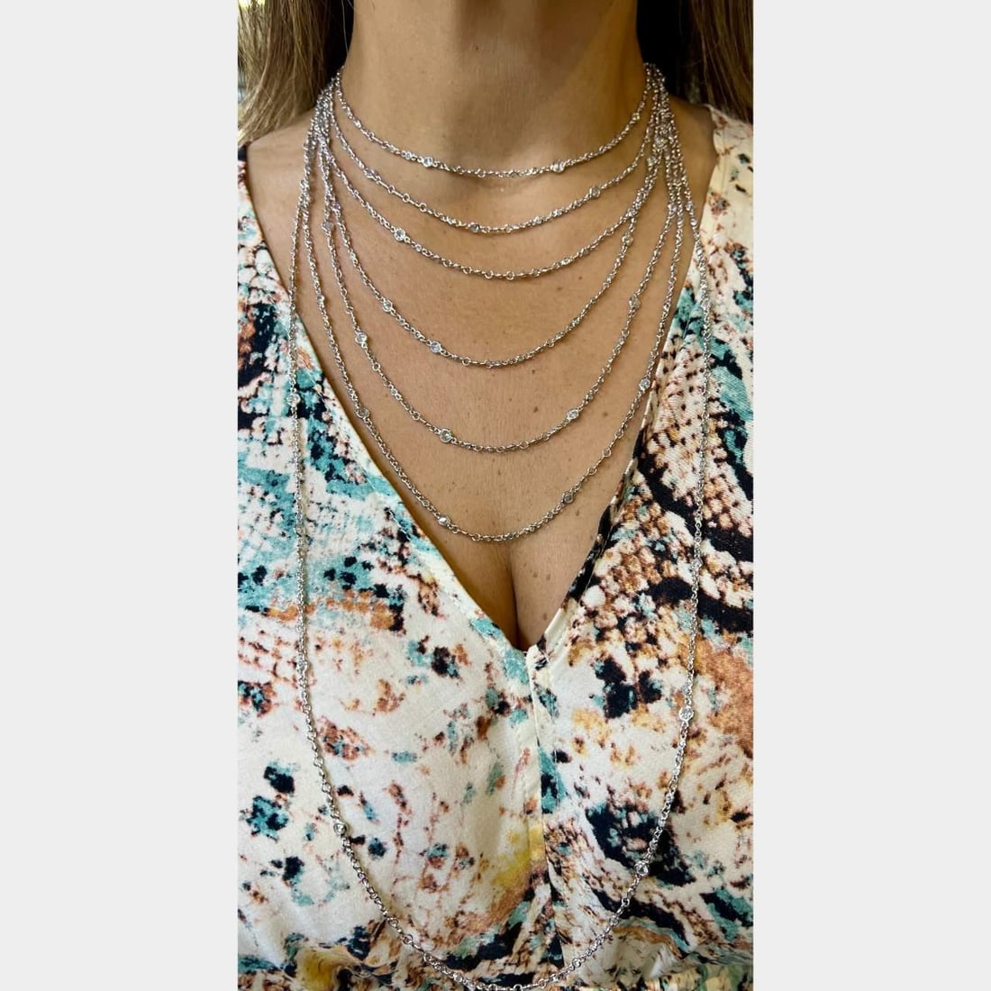 Stunning 152 Inch Platinum Diamond by the Yard Necklace 39.25 Ct: Stunning 152 Inch Platinum Diamond by the Yard Necklace 39.25 Ct This exquisite necklace features an exceptionally long design crafted from platinum, showcasing a stunning total of 492 diamonds that w