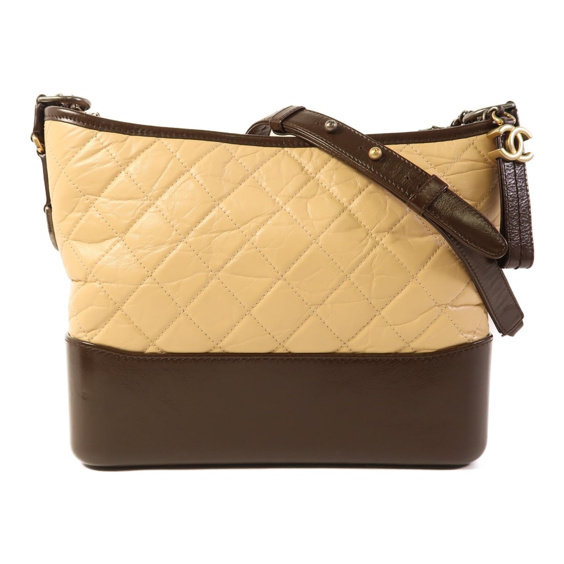 CHANEL Gabrielle beige calfskin chain shoulder bag: CHANEL Gabrielle beige calfskin chain shoulder bag This CHANEL Gabrielle Large Chain Shoulder Bag is crafted from beige calfskin leather, offering a sophisticated and versatile design. It features a s