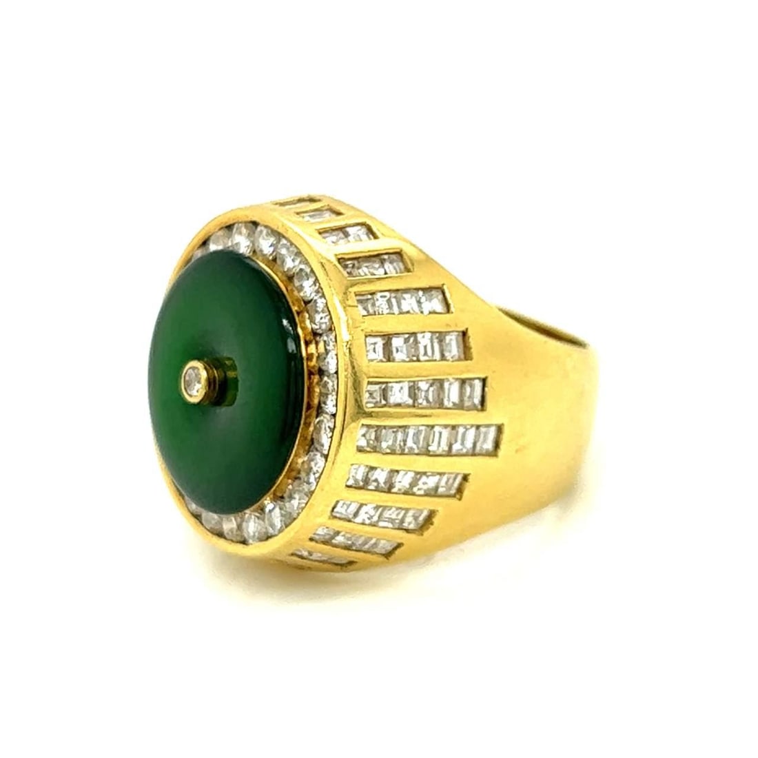18K Yellow Gold Jade Ring with 112 Diamonds Certified by Mason-Kay: 18K Yellow Gold Jade Ring with 112 Diamonds Certified by Mason-Kay This stunning 18K Yellow Gold Certified Jade & Diamond Ring showcases a vibrant Mason-Kay Certified Jade centerpiece surrounded by a 