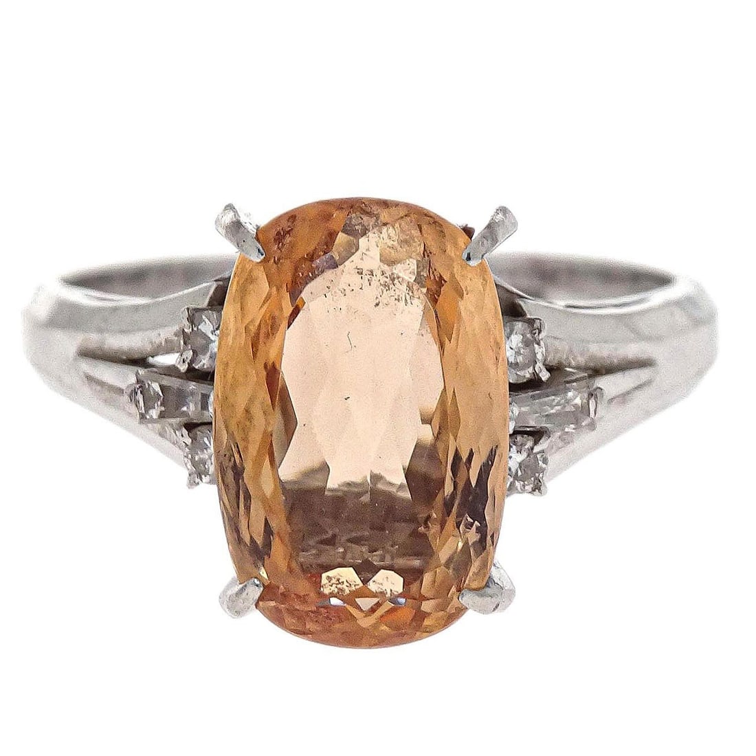 Platinum Pt900 Ring with Imperial Topaz and Diamond Size 51: Platinum Pt900 Ring with Imperial Topaz and Diamond Size 51 This vintage ring features a round imperial topaz as the main stone, accented with diamonds. Crafted in platinum with Pt900 purity, it showc