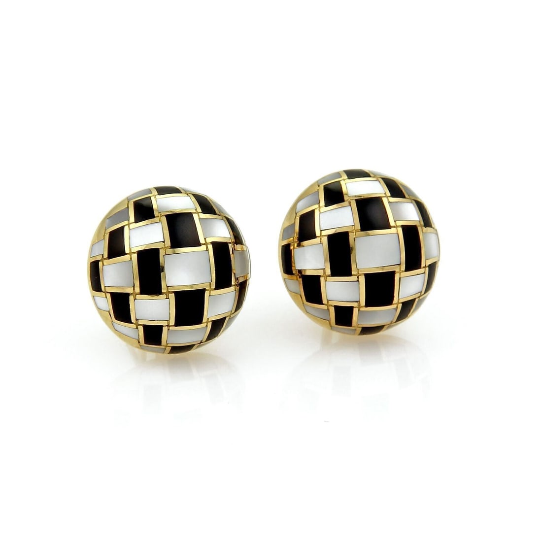 Tiffany & Co. 18k Yellow Gold Dome Stud Earrings Mother of Pearl Onyx: Tiffany & Co. 18k Yellow Gold Dome Stud Earrings Mother of Pearl Onyx These authentic Tiffany & Co. stud earrings are crafted from solid 18k yellow gold and feature a sculptural dome design. Each earr