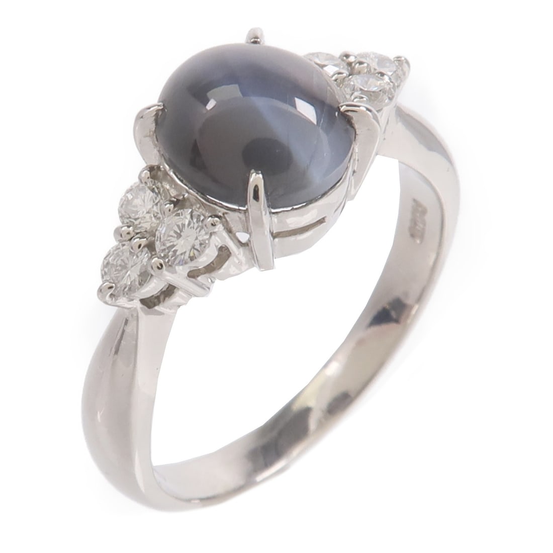 Pt900 Platinum Alexandrite Cat's Eye Ring Size 6.5: Pt900 Platinum Alexandrite Cat's Eye Ring Size 6.5 This elegant women's ring features a striking Alexandrite Cat's Eye as the main stone, set in high-quality Pt900 platinum. The ring is designed in a 