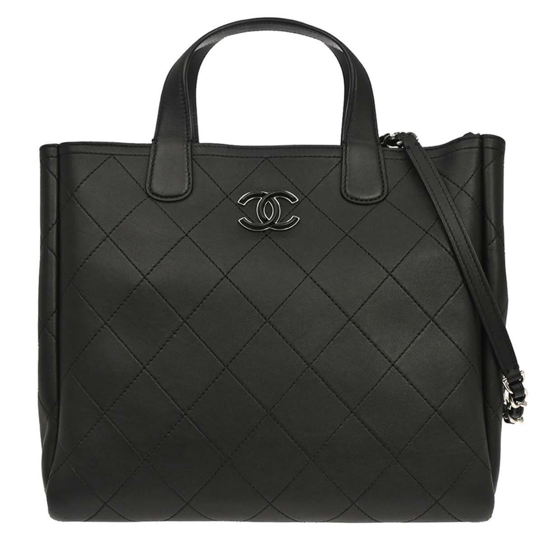 CHANEL Chain Hand Tote Black Calfskin Quilted 2way Handbag: CHANEL Chain Hand Tote Black Calfskin Quilted 2way Handbag This Chanel black calfskin shopping tote is a versatile and stylish handbag, crafted from high-quality leather with quilted accents. Designed