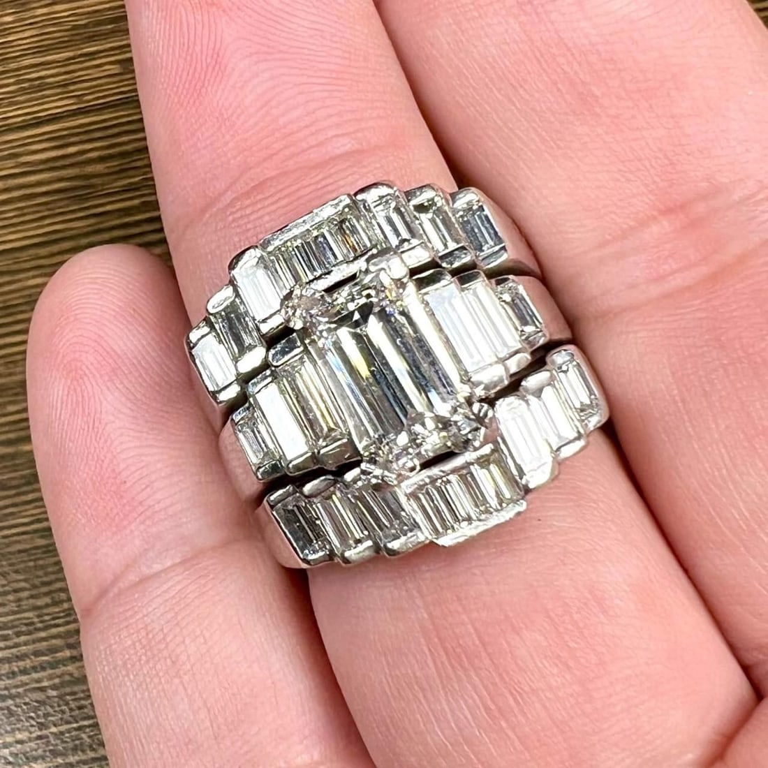 Art Deco Platinum GIA Certified Diamond Ring Set 1.60 Ct Emerald-cut: Art Deco Platinum GIA Certified Diamond Ring Set 1.60 Ct Emerald-cut This exquisite Art Deco matching stackable diamond ring set is crafted in platinum and features a stunning GIA Certified emerald-cu