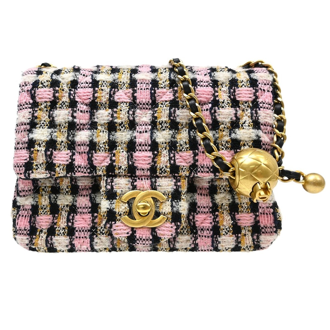 CHANEL Matelasse Tweed Single Chain Shoulder Bag Black: CHANEL Matelasse Tweed Single Chain Shoulder Bag Black This Chanel shoulder bag features a stylish black, white, and pink tweed exterior with a quilted matelasse pattern. Designed with a single chain 