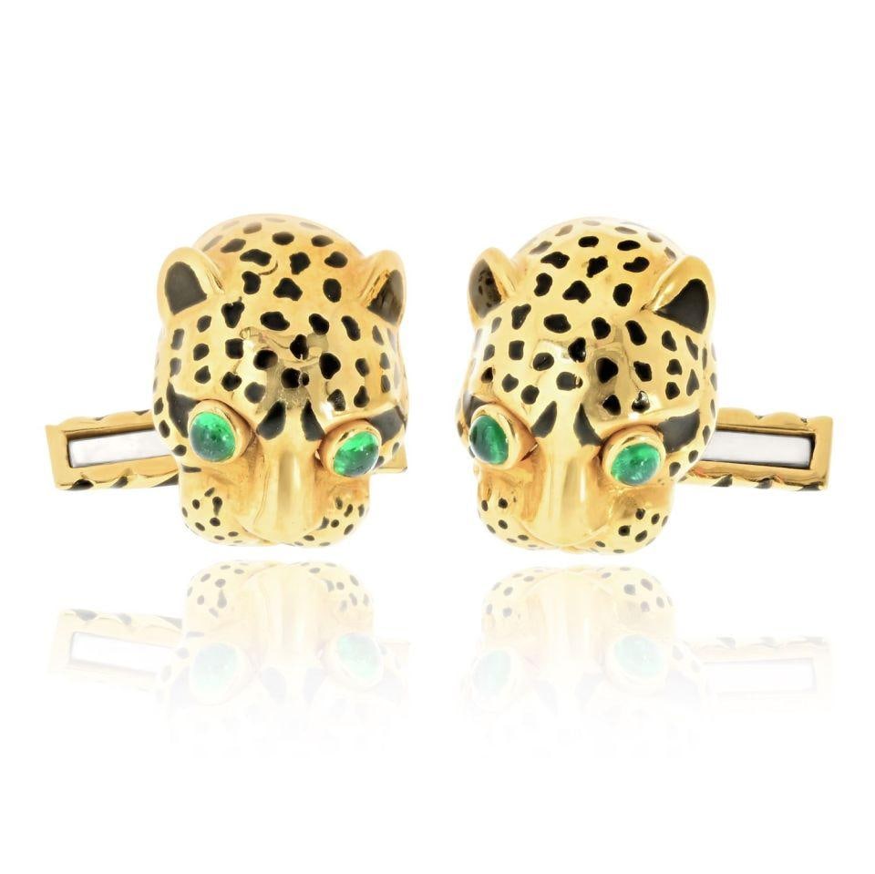 David Webb 18K Yellow Gold Cufflinks: David Webb 18K Yellow Gold Cufflinks These cuff links are crafted from 18K yellow gold and feature a classic design by David Webb. They offer a sophisticated touch to any formal attire and are pre-own