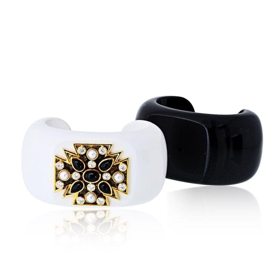 Interchangeable Onyx Diamond Pearl Maltese Cross Bracelet in 18K Yellow Gold by Verdura: Interchangeable Onyx Diamond Pearl Maltese Cross Bracelet in 18K Yellow Gold by Verdura This Verdura bracelet is crafted from 18K yellow gold and features an interchangeable design with a Maltese cros