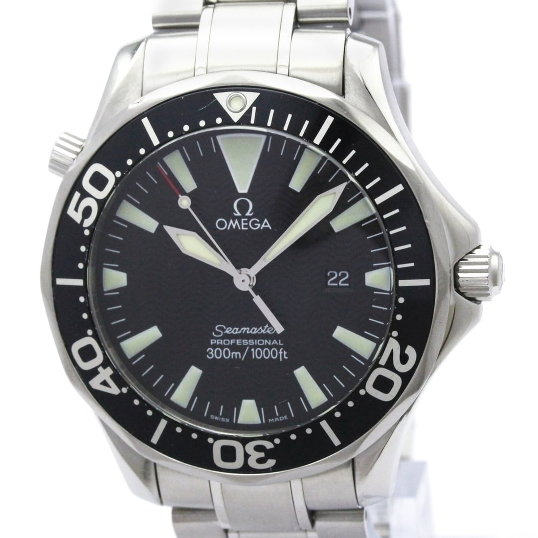 Omega Seamaster 300M Quartz Men's Wristwatch 2264.50: Omega Seamaster 300M Quartz Men's Wristwatch 2264.50 This is an OMEGA Seamaster Professional 300M Quartz wristwatch for men. It features Swiss craftsmanship and is designed for reliability and style. 