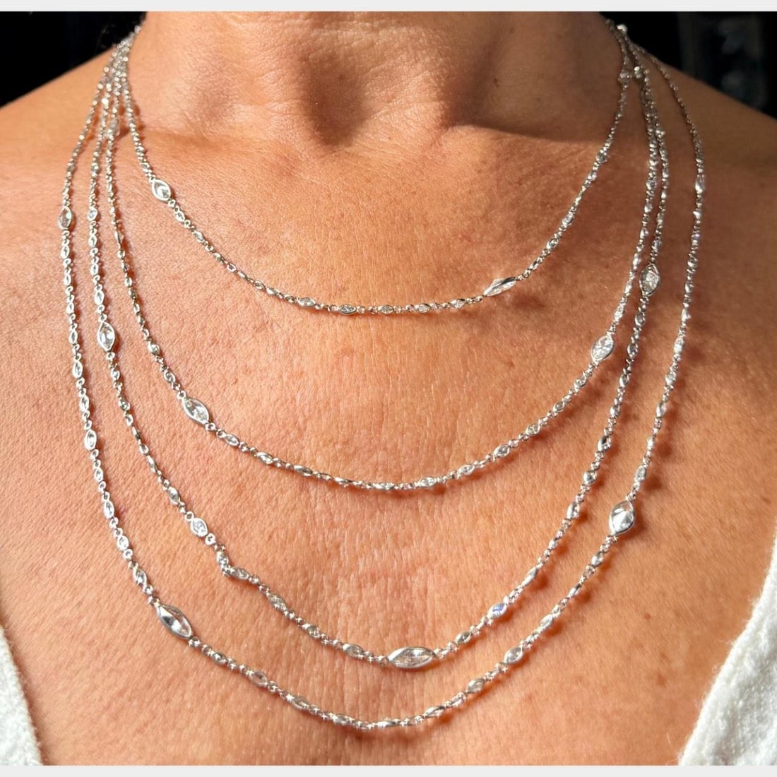 Platinum 84 Inch Diamond by the Yard Necklace 24.70 Ct: Platinum 84 Inch Diamond by the Yard Necklace 24.70 Ct This exquisite Platinum Diamond by the Yard Necklace features an impressive total diamond weight of 24.70 carats. Crafted in platinum, the neckla