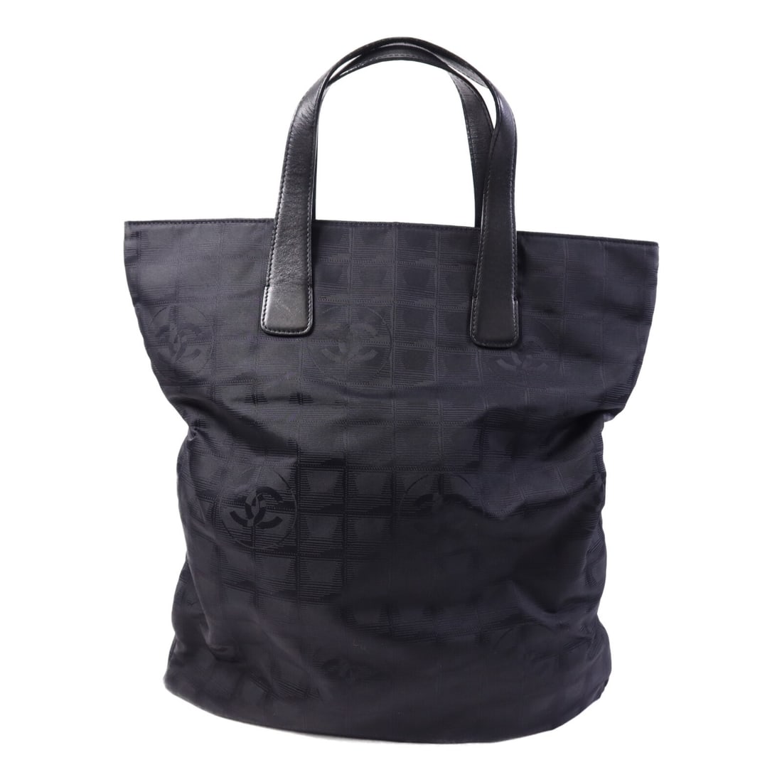 Black Nylon Shoulder Bag CHANEL New Travel Line Collection: Black Nylon Shoulder Bag CHANEL New Travel Line Collection This Chanel CC New Travel Line shoulder bag features a sleek black nylon exterior and is crafted in France. Designed for everyday versatility