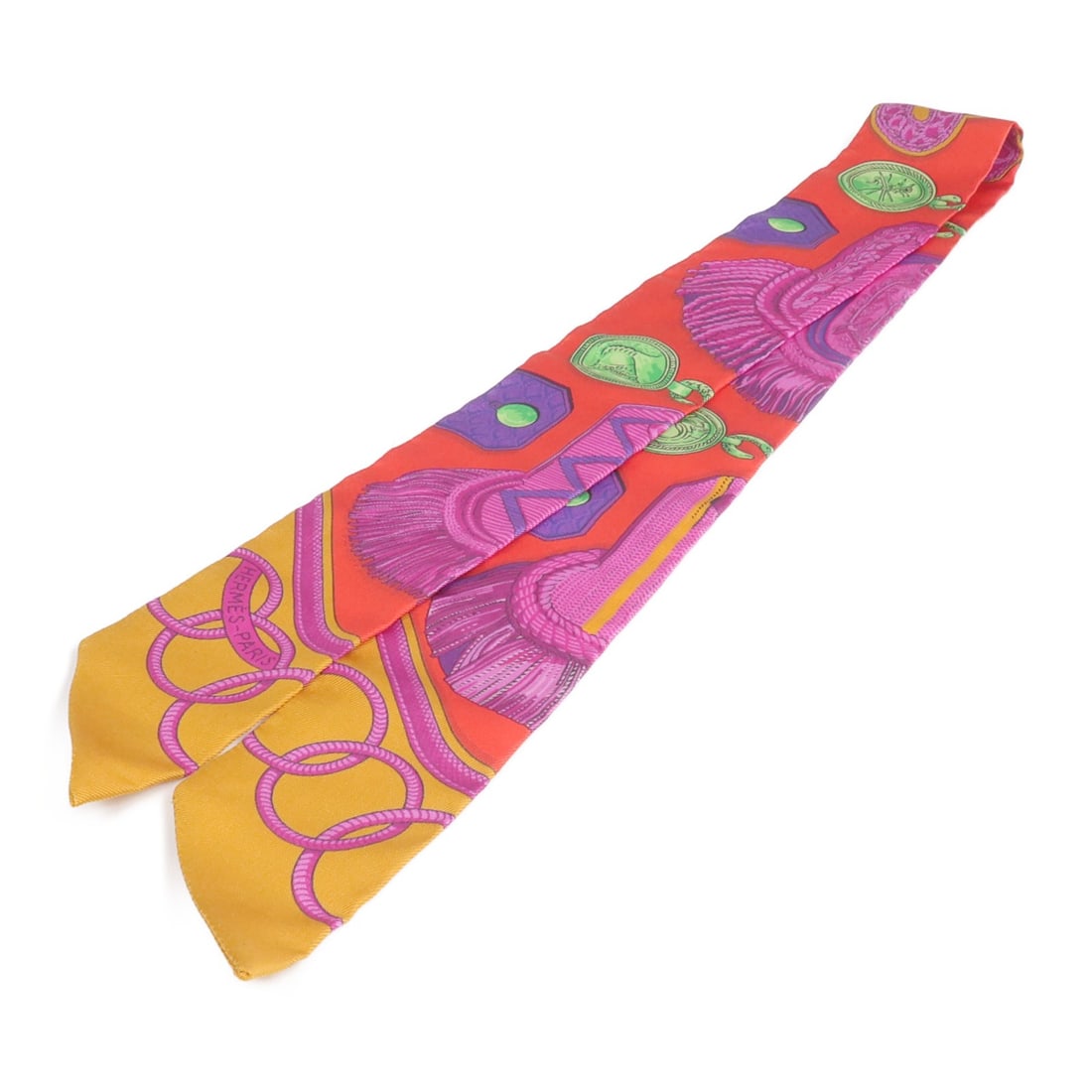 Hermes Silk Twilly Red and Purple Women's Fashion Scarf: Hermes Silk Twilly Red and Purple Women's Fashion Scarf This Hermes Twilly scarf is crafted from luxurious silk in vibrant red and purple hues. Designed for women, it offers a versatile accessory opti