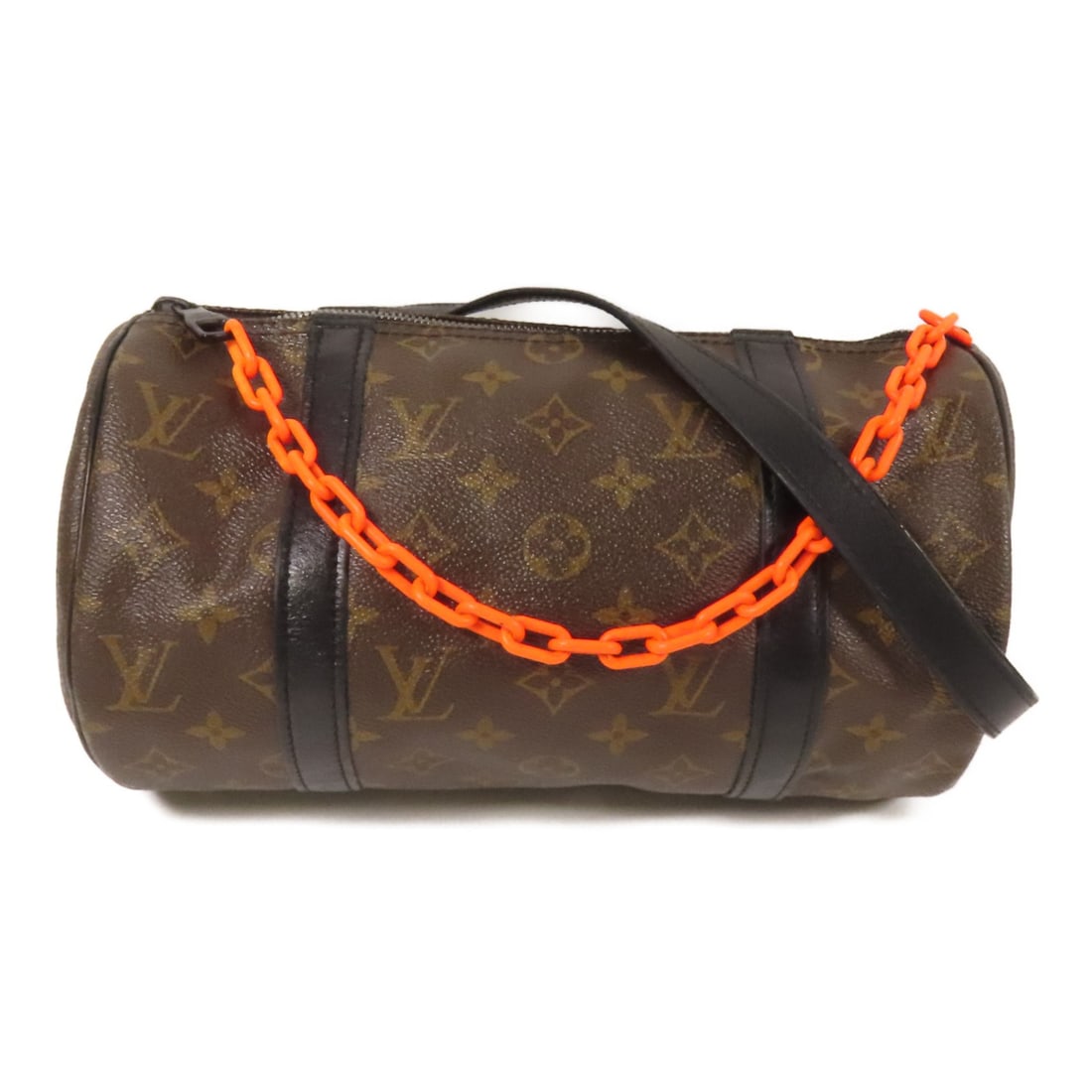 Louis Vuitton Papillon Messenger Brown Monogram Shoulder Bag M44479: Louis Vuitton Papillon Messenger Brown Monogram Shoulder Bag M44479 This Louis Vuitton Papillon Messenger shoulder bag features the iconic Monogram pattern in brown PVC coated canvas. Designed for wom
