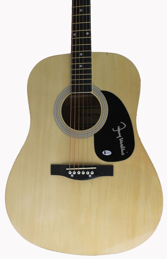 Johnny Mathis signed Huntington Pro acoustic guitar BAS authenticated (1 of 3)