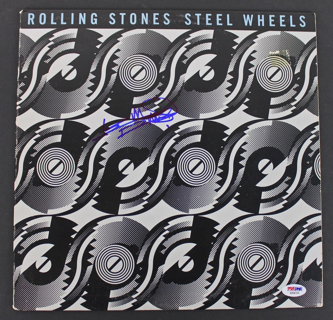 Signed Rolling Stones Steel Wheels album cover Keith Richards PSA DNA: Signed Rolling Stones Steel Wheels album cover Keith Richards PSA DNA This is an original 'Steel Wheels' album cover by the Rolling Stones, personally signed by Keith Richards. The autograph has been 