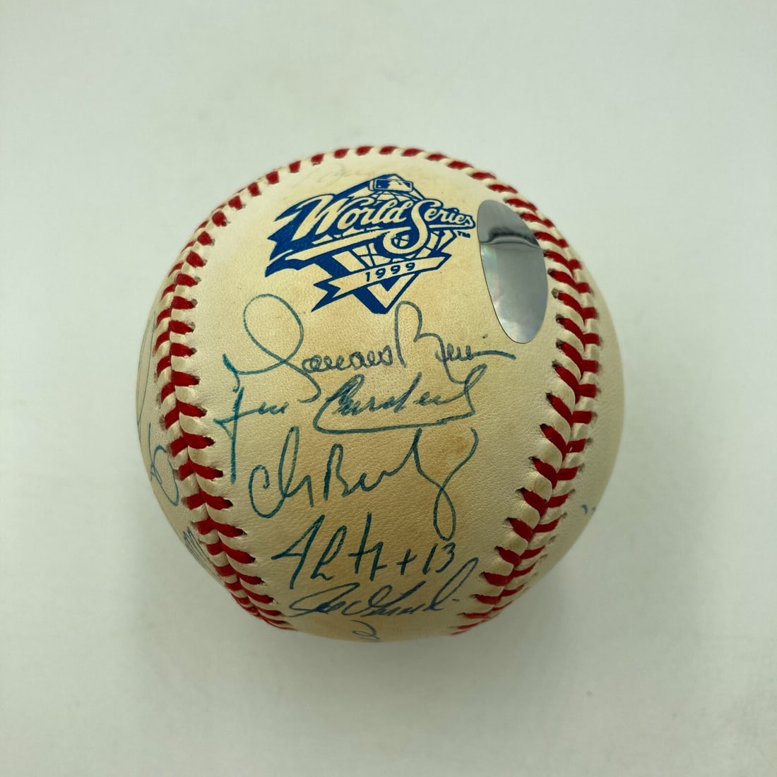 1999 NY Yankees Team Signed Baseball Derek Jeter Steiner COA: 1999 NY Yankees Team Signed Baseball Derek Jeter Steiner COA Celebrate the legacy of the 1999 New York Yankees World Series Champions with this team-signed official World Series baseball. This collect