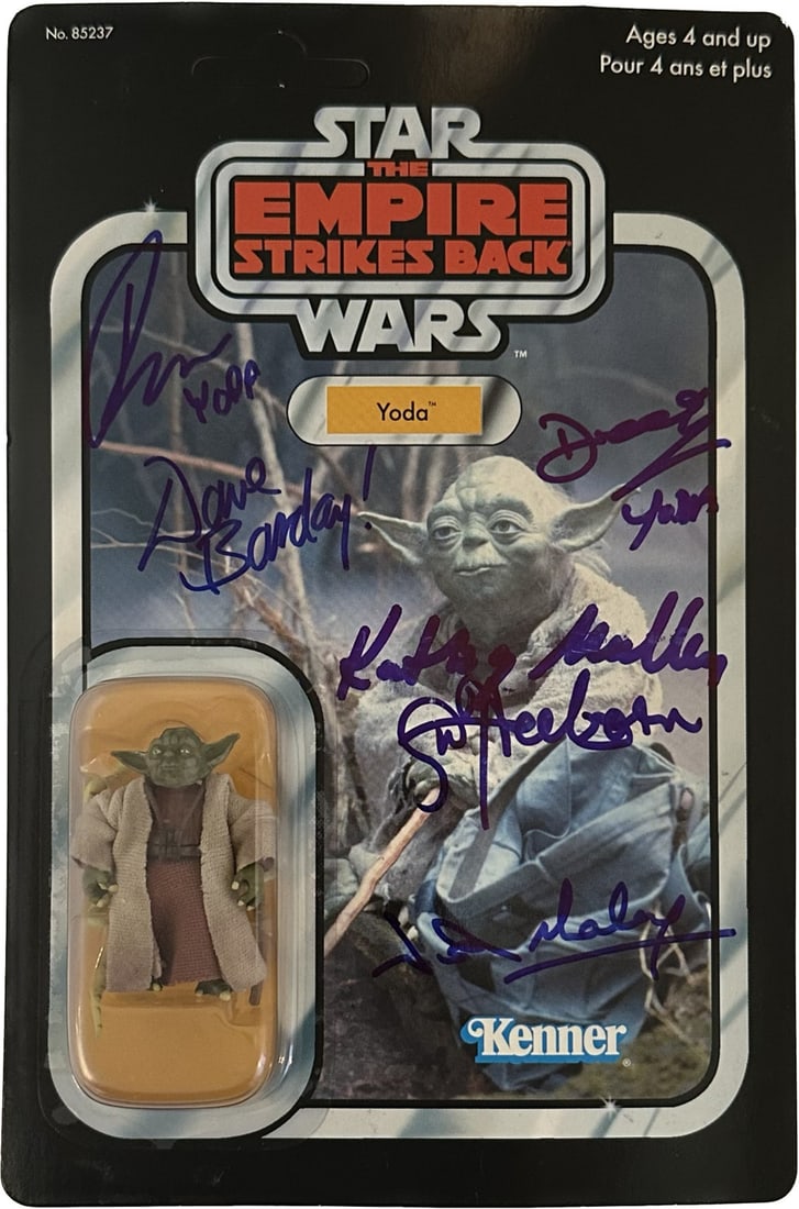 Beckett authenticated Yoda action figure with six signatures: Beckett authenticated Yoda action figure with six signatures This is a rare Star Wars: The Empire Strikes Back Yoda action figure from the 2004 Original Trilogy Collection, produced by Kenner. The fig