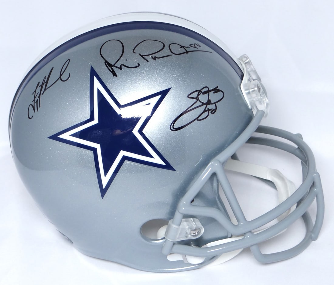 Dallas Cowboys full size helmet signed by Aikman Smith Irvin JSA Beckett Prova: Dallas Cowboys full size helmet signed by Aikman Smith Irvin JSA Beckett Prova This full-size Dallas Cowboys helmet is signed by Troy Aikman, Emmitt Smith, and Michael Irvin. It comes with authenticat
