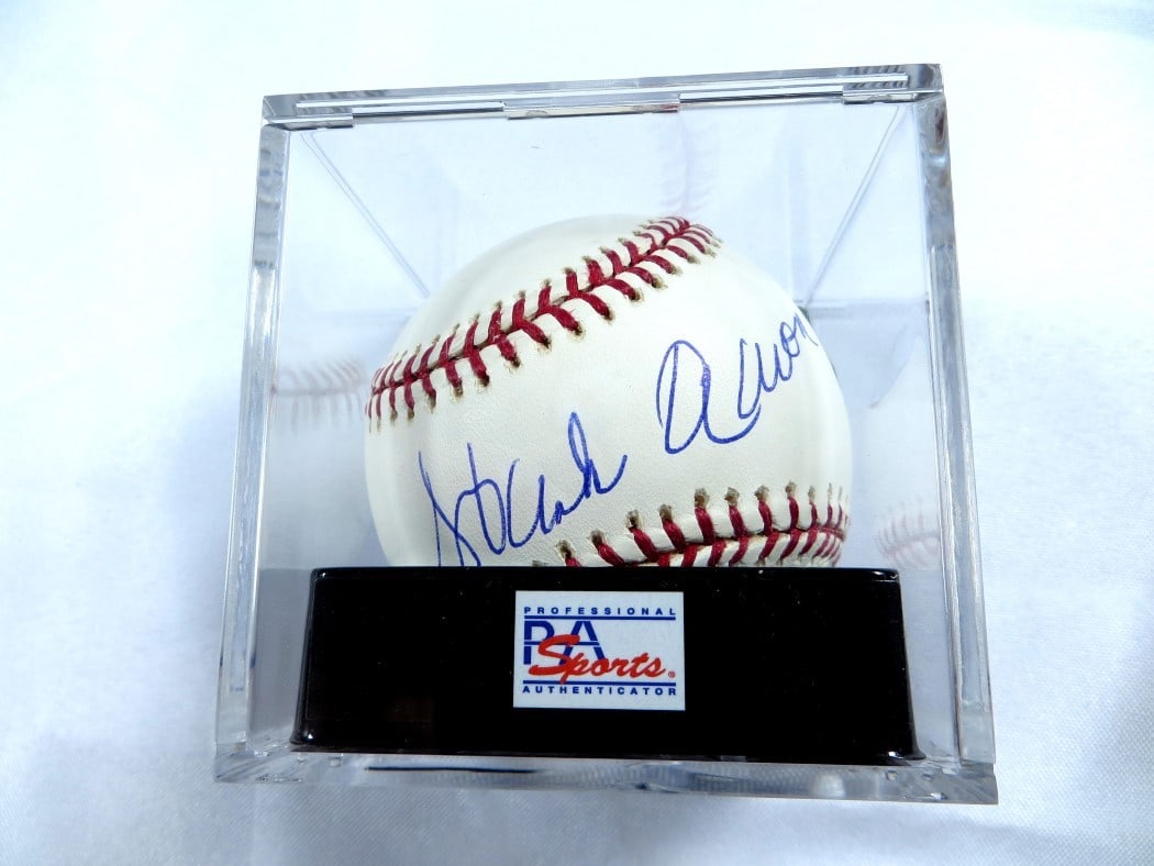 Hank Aaron Autographed Baseball PSA/DNA Mint+ 9.5 JSA Authenticated: Hank Aaron Autographed Baseball PSA/DNA Mint+ 9.5 JSA Authenticated This is an original Hank Aaron autographed baseball, encapsulated and graded Mint+ 9.5 by PSA/DNA. The baseball features the legenda