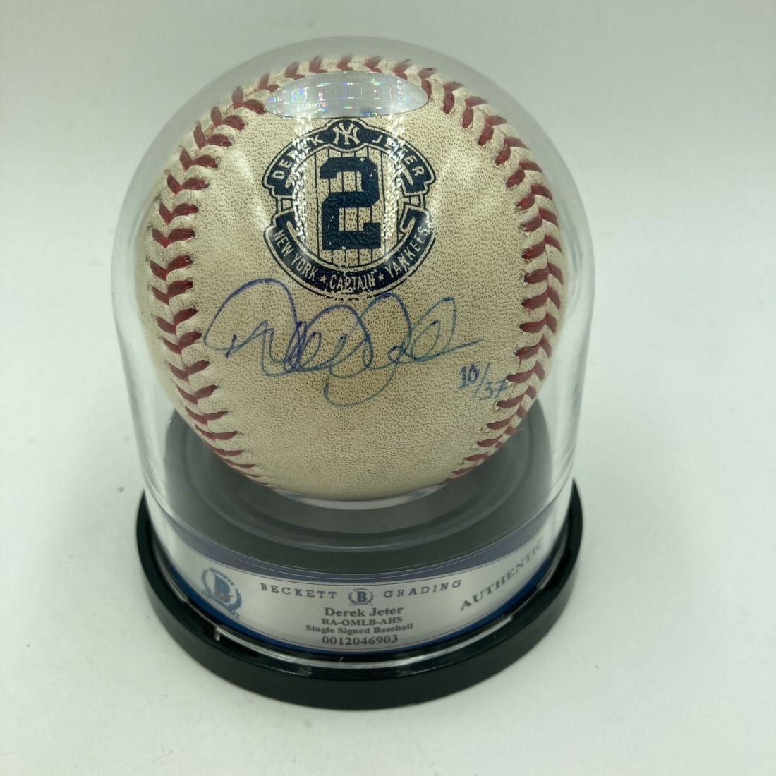 Derek Jeter Day Signed Game Used Baseball with Beckett Authentication: Derek Jeter Day Signed Game Used Baseball with Beckett Authentication This historic baseball is a remarkable piece commemorating Derek Jeter Day at Yankee Stadium, where fans gathered to honor The Cap