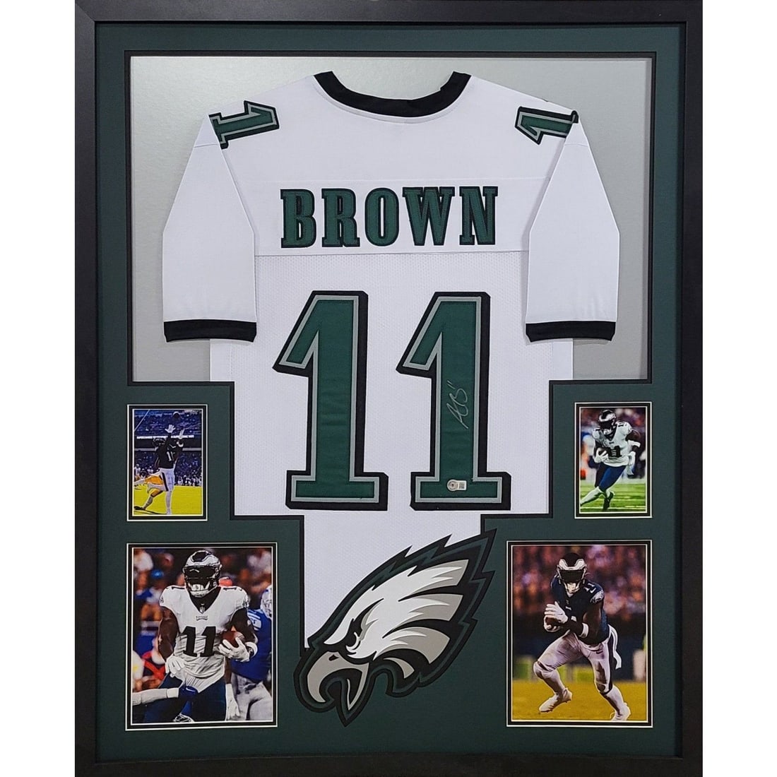 AJ Brown Autographed Framed Jersey Philadelphia Eagles Beckett Authentic: AJ Brown Autographed Framed Jersey Philadelphia Eagles Beckett Authentic This is a framed, autographed AJ Brown jersey from the Philadelphia Eagles, authenticated by Beckett, a leader in sports memora