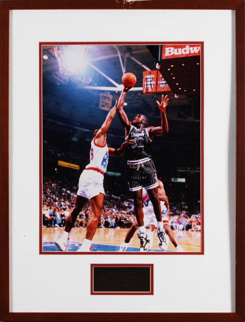 November 1992 NBA Rookie Award Presented to Shaquille O'Neal with Provenance: November 1992 NBA Rookie Award Presented to Shaquille O'Neal with Provenance This is an original November 1992 Coca-Cola Classic NBA Rookie of the Month Award, personally given to Shaquille O'Neal dur