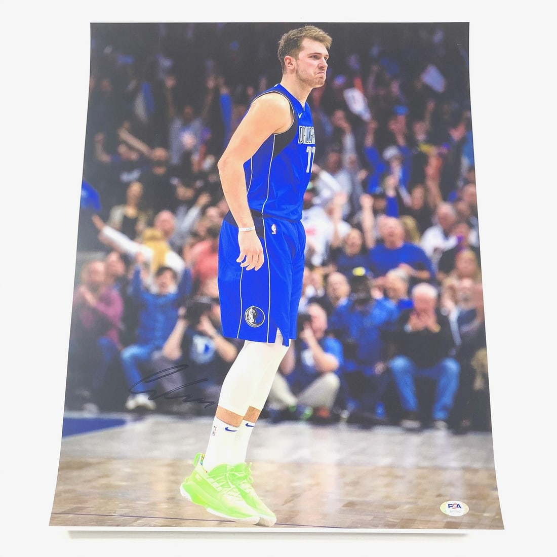 Luka Doncic Autographed 16x20 Photo PSA/DNA Dallas Mavericks: Luka Doncic Autographed 16x20 Photo PSA/DNA Dallas Mavericks This is a professionally printed 16x20 photograph featuring Luka Doncic, star player of the Dallas Mavericks, who has autographed the image