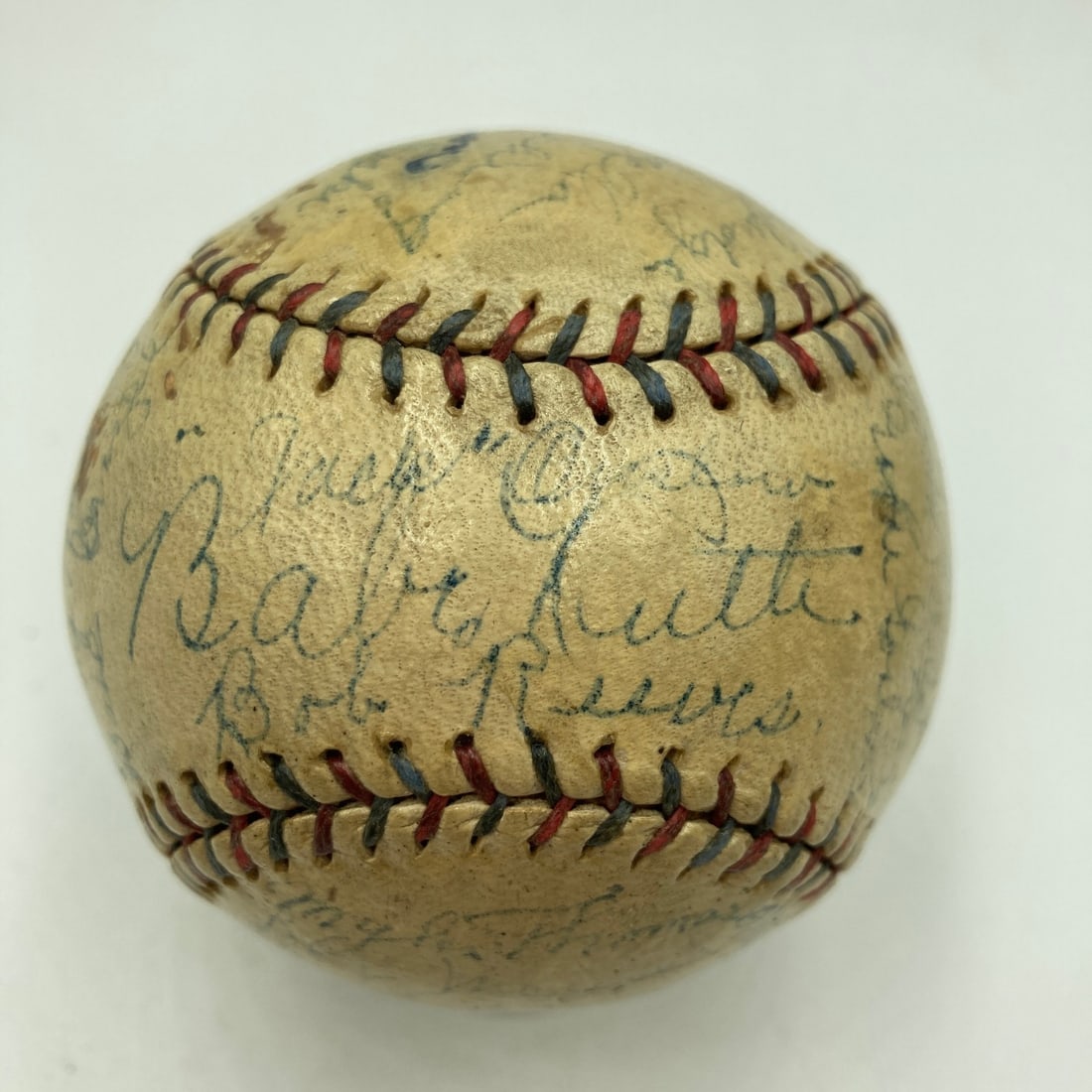 Official Ball Signed by 1927 Yankees World Series Champions Ruth Gehrig PSA DNA COA: Official Ball Signed by 1927 Yankees World Series Champions Ruth Gehrig PSA DNA COA This is an original 1927 New York Yankees World Series Champions team-signed official American League baseball. The 