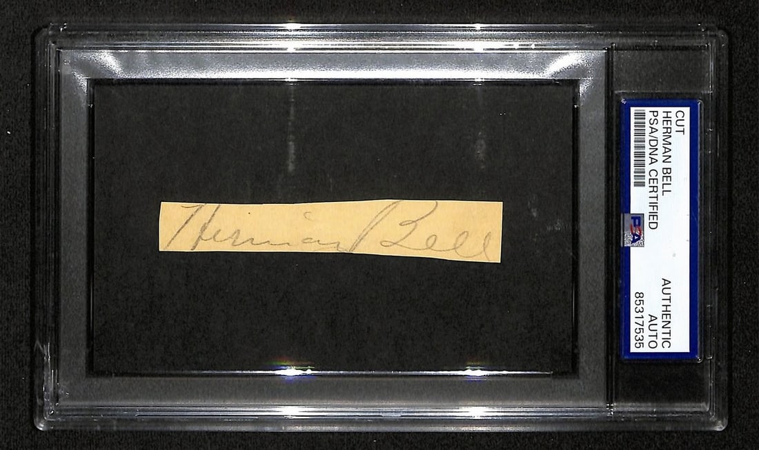 PSA DNA Encapsulated Herman Bell Cardinals Autograph Cut 3x5 Card: PSA DNA Encapsulated Herman Bell Cardinals Autograph Cut 3x5 Card This is an original 3x5 card featuring a cut autograph of Herman Bell from the St. Louis Cardinals. The signed card has been authentic