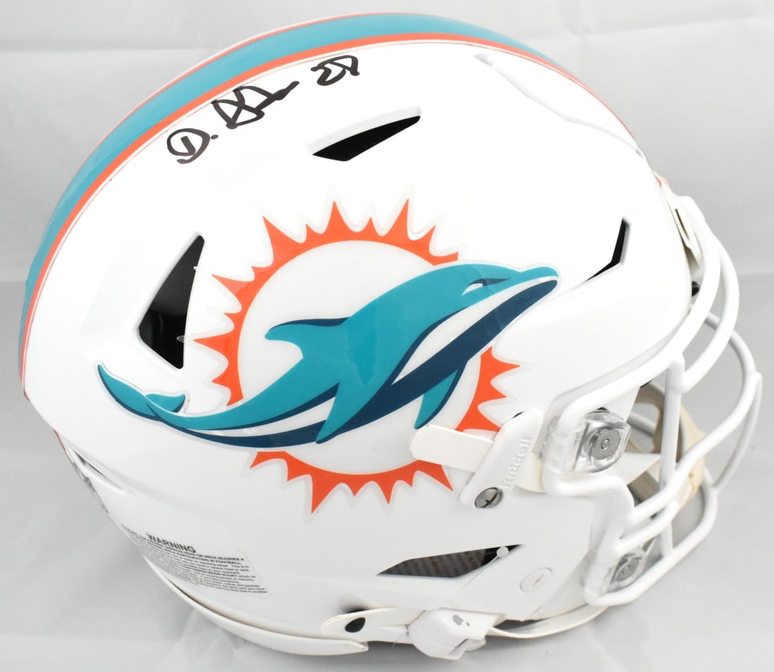 Miami Dolphins Speedflex Helmet Signed by DeVon Achane Beckett Holo (1 of 4)