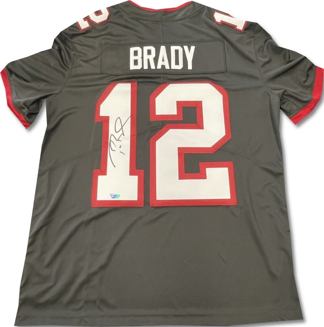 Tom Brady Buccaneers Authentic Grey Signed Jersey Large Fanatics (1 of 8)