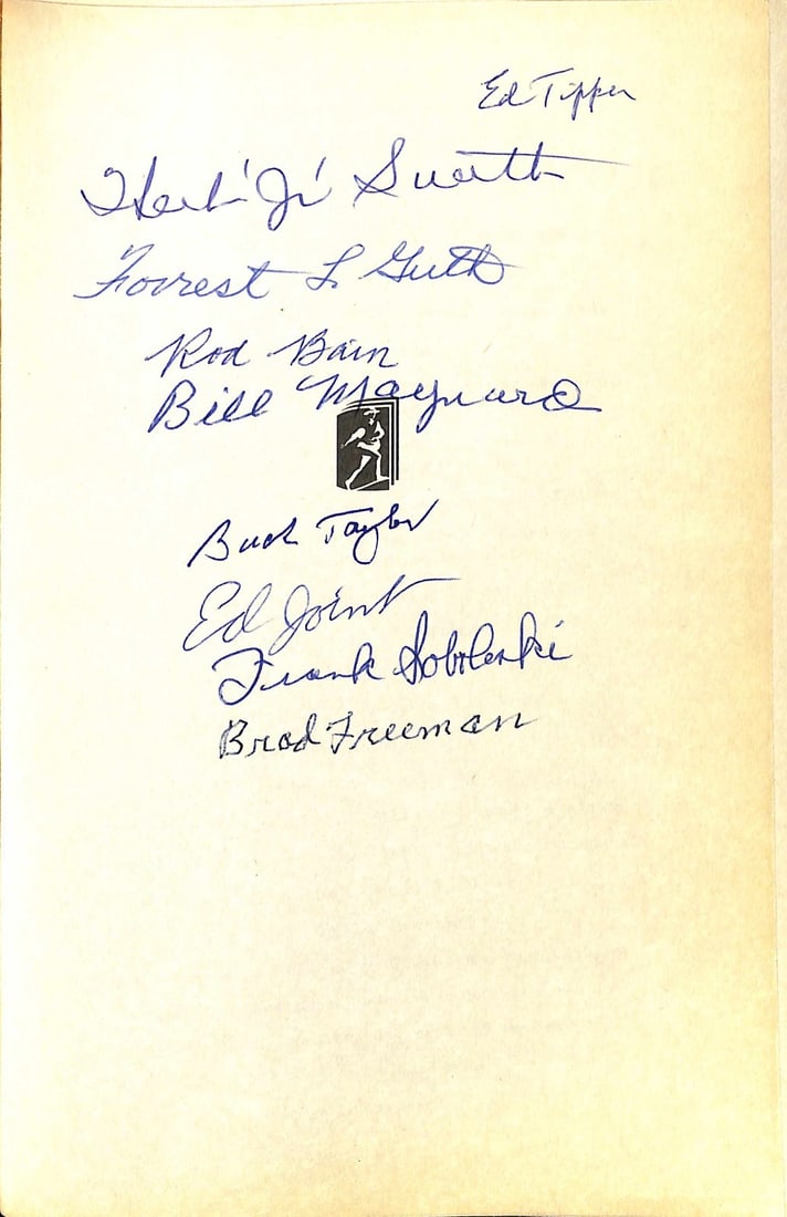 Multi signed Band of Brothers hardcover book Beckett authenticated: Multi signed Band of Brothers hardcover book Beckett authenticated This hardcover edition of "Band of Brothers" by Stephen E. Ambrose is hand-signed by ten veterans of Easy Company, 506th Parachute In